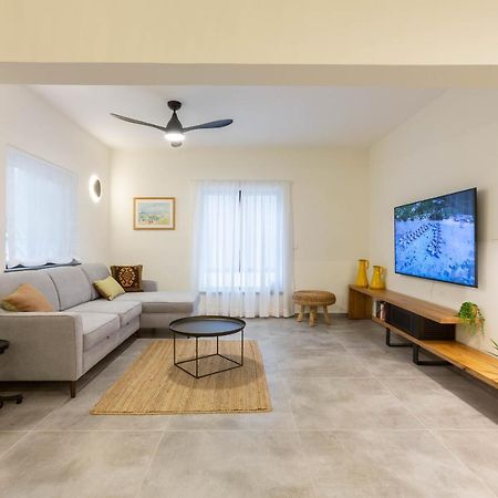 Localz - Sirkin Apartment テル・アビブ エクステリア 写真